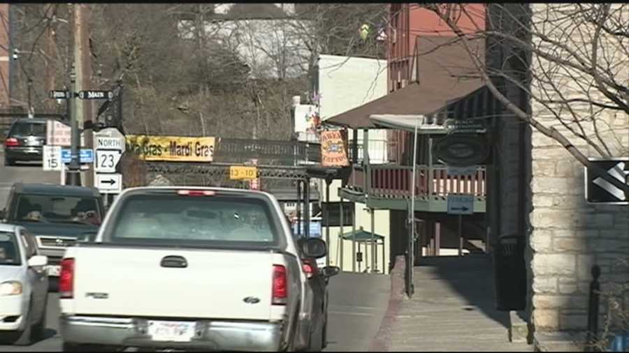 Eureka Springs city government pushed through a Civil Rights Ordinance Monday night.