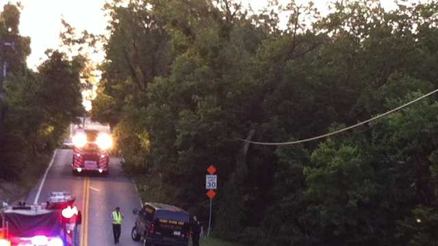 Man killed when Jeep leaves road, crashes into trees
