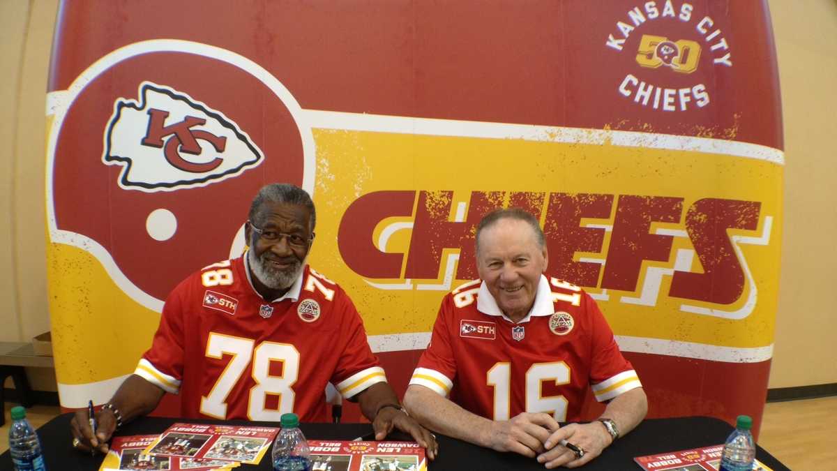 Bobby Bell Autographed 8x10 Photo Kansas City Chiefs