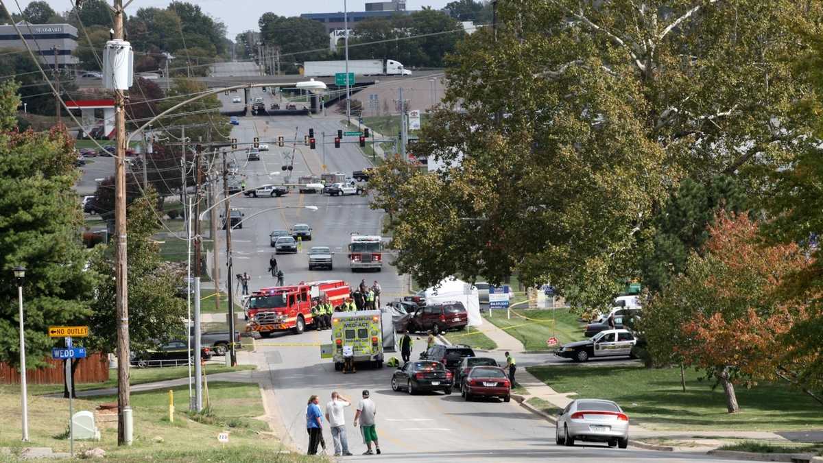 Merriam Pd Woman Dies In Wreck On 67th Street West Of I 35