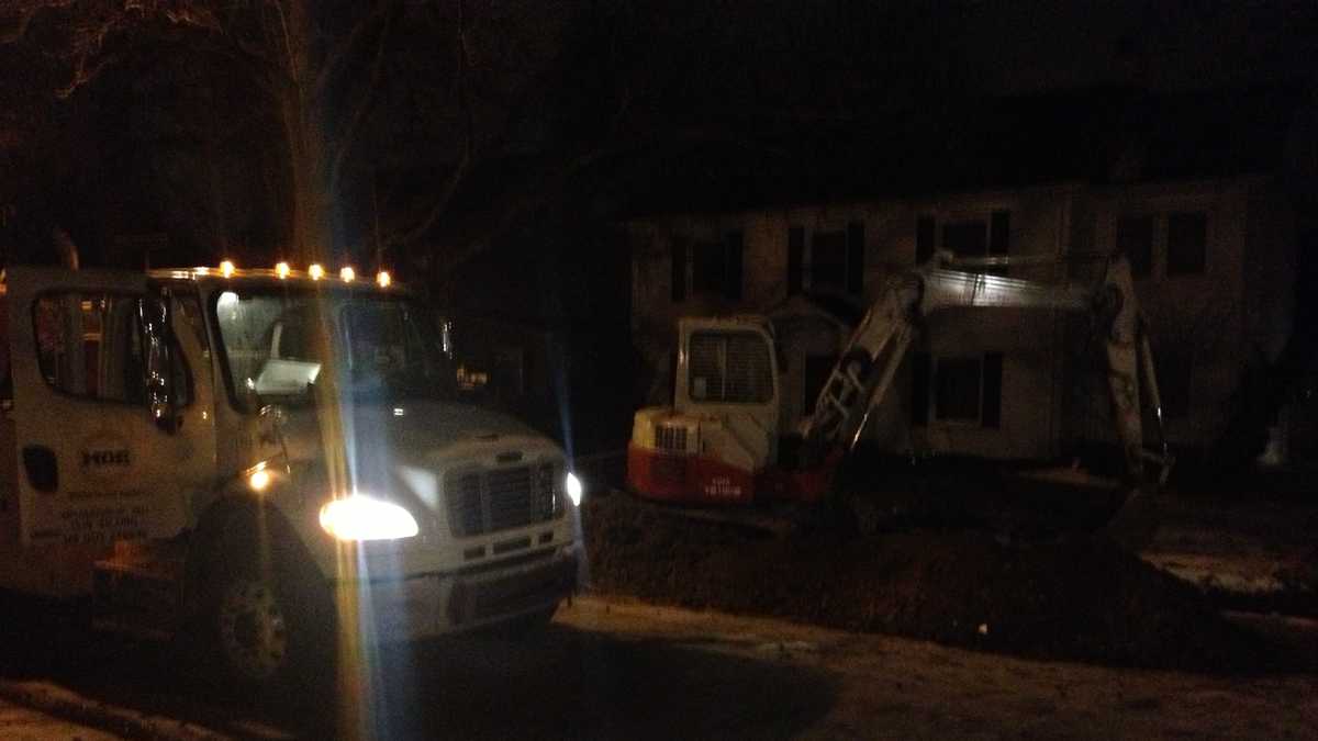 Gas leak capped, repairs begin in Kansas City neighborhood