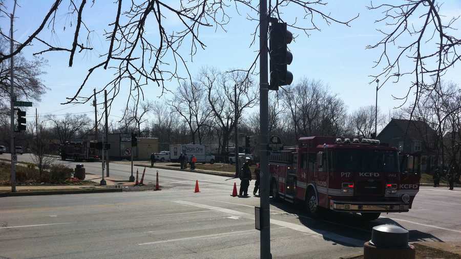 Contractor hits gas line at 39th, Paseo