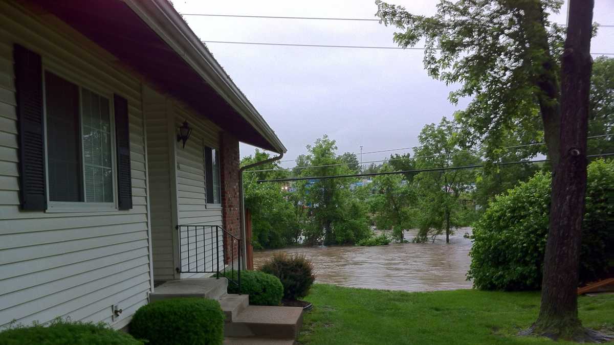 Images: Flash flooding reported across the Kansas City metro