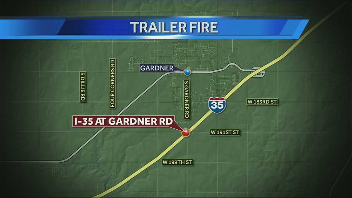 Fire causes extensive damage to Gardner mobile home