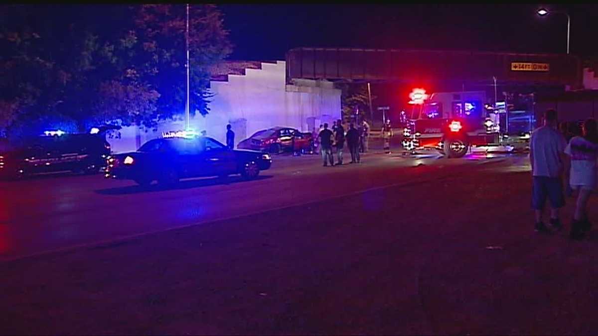 Driver dies, passenger hurt in fiery crash in Independence