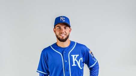 Kansas City Royals unveil new alternate uniform for 2014