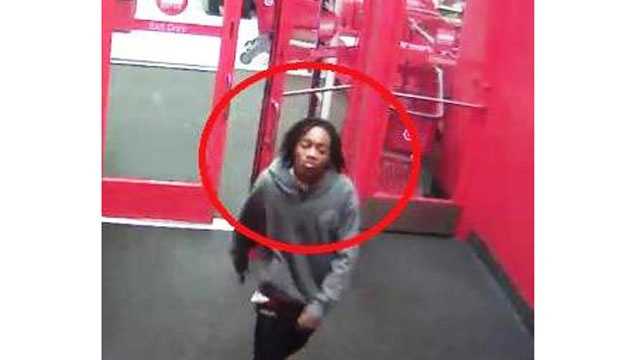 Police release surveillance images in Oak Park Mall robbery