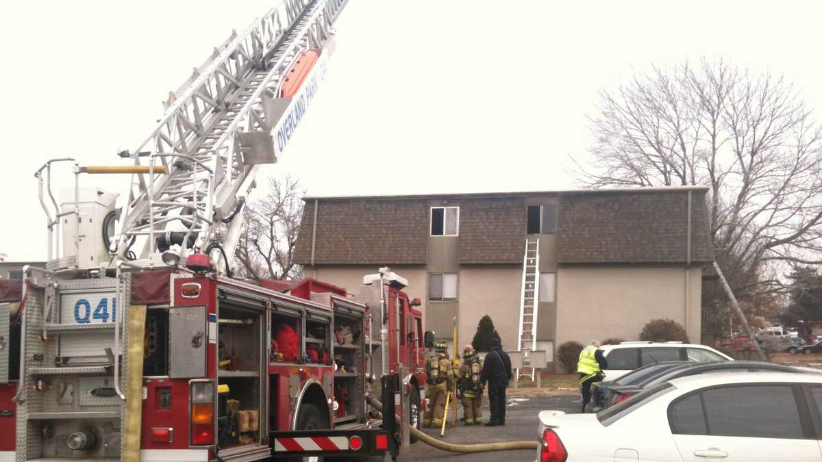 OP fire crews battle blaze at apartment building