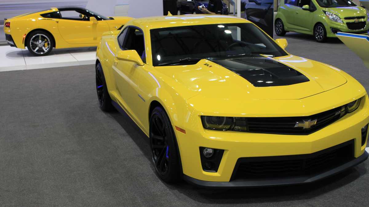 KC Auto Show Turns Heads At Bartle Hall