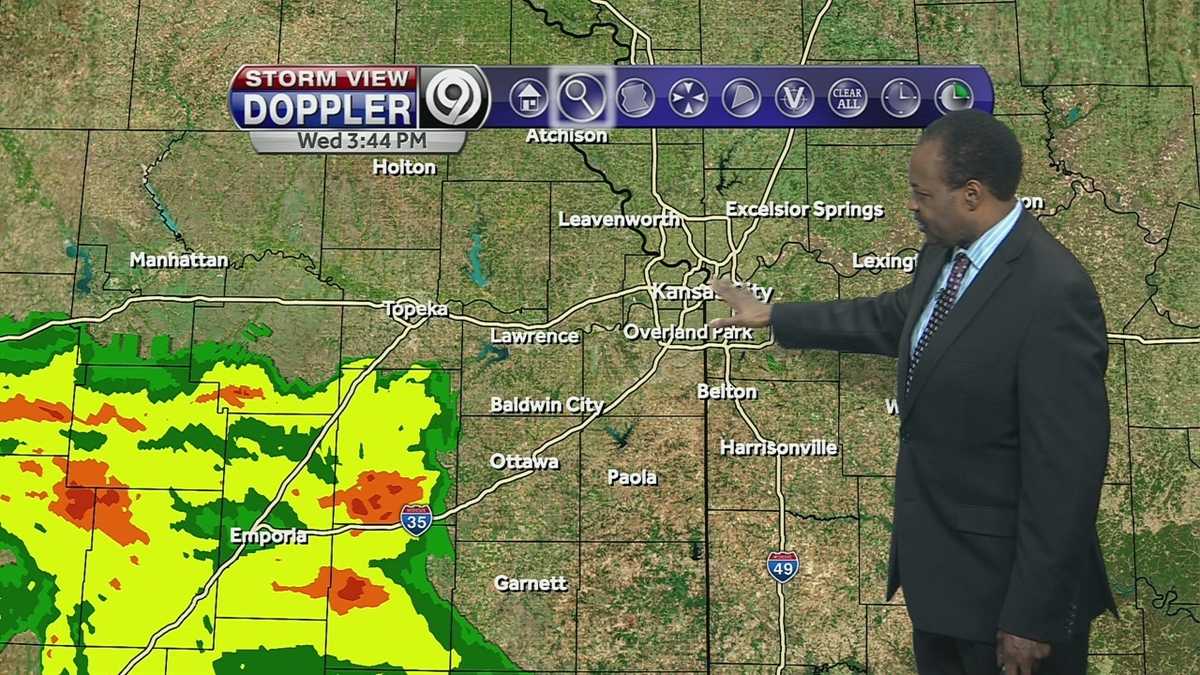 Showers with some thunder tonight, severe storms possible Thurs.