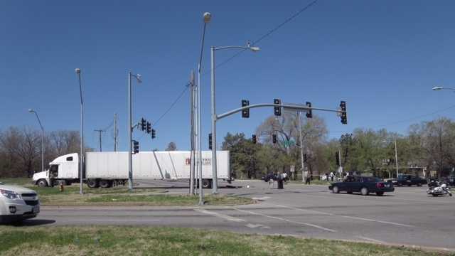 Motorcyclist critically injured in crash with tractor trailer dies