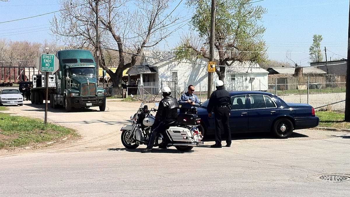 Man in custody after police standoff