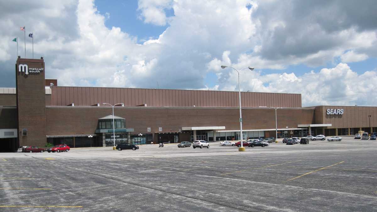 Images Memories of Metcalf South Mall