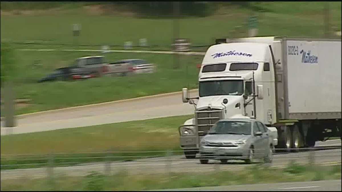Missouri highway deaths drop over past decade