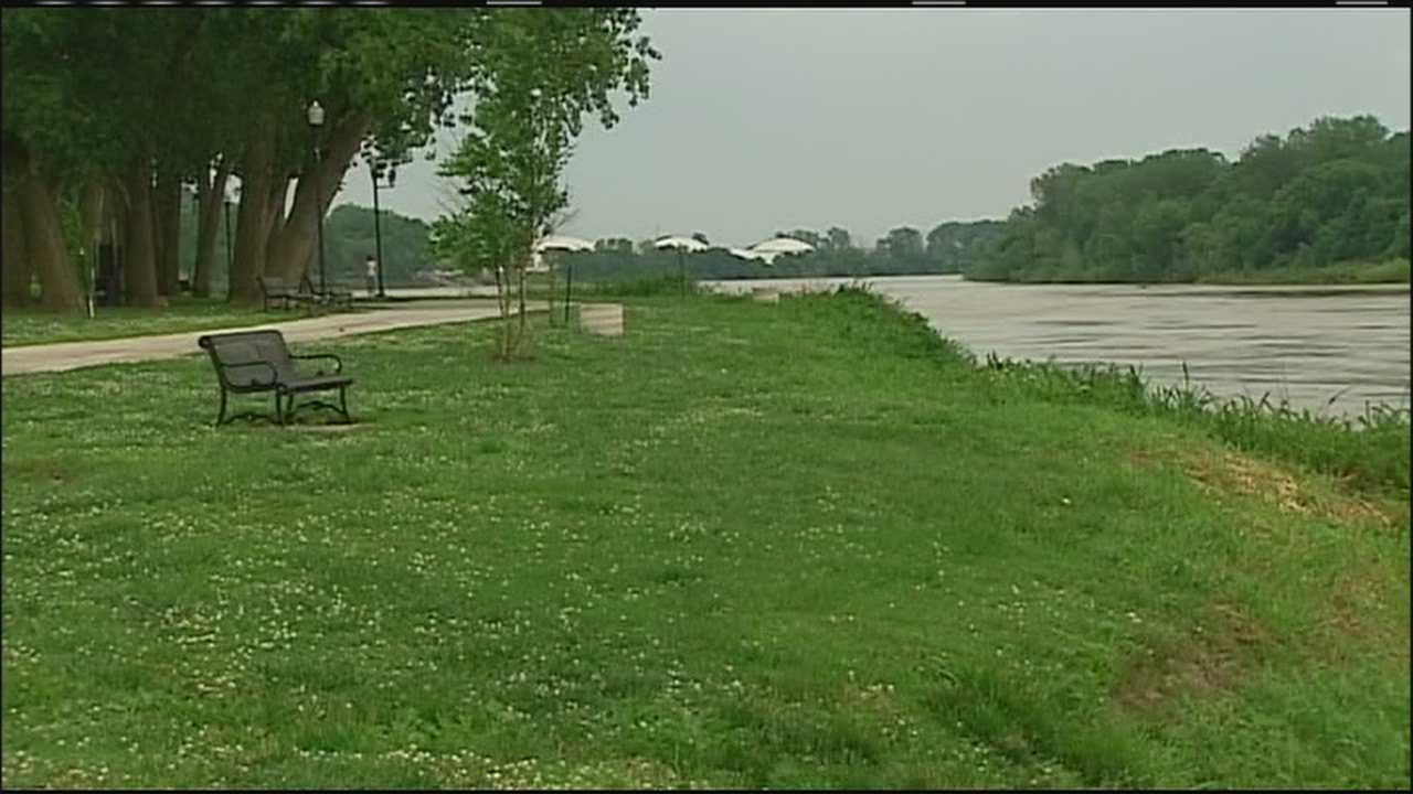 Missouri River Levels Set To Rise Crews Ready For Potential Flooding   26576992 26576992 