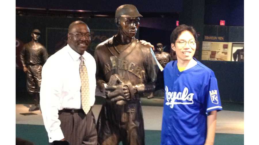 SungWoo Lee visits Kansas City's Negro Leagues Baseball Museum. He posed for a picture with NLBM President Bob Kendrick.