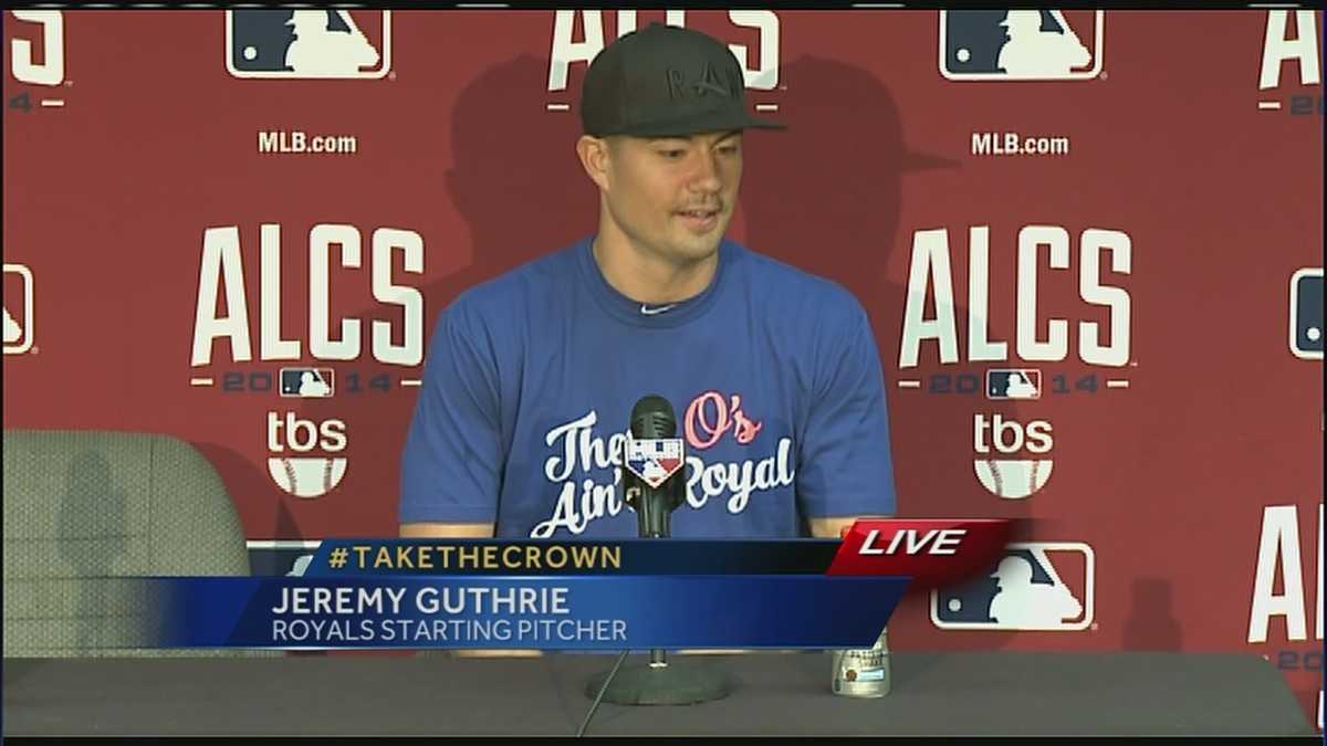 Royals' Guthrie sorry for postgame T-shirt