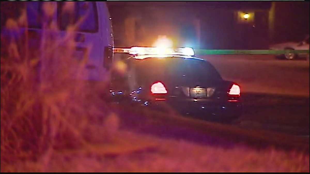 Police investigate shooting at southeast KC apartment complex
