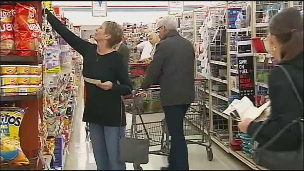 Grocery stores busy with lastminute Thanksgiving shoppers
