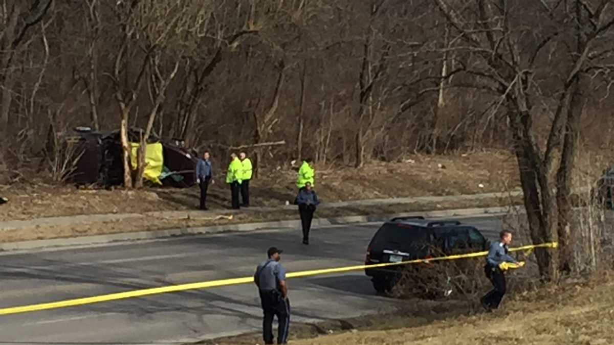 Police investigating fatal crash at 23rd and Wheeling