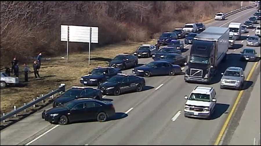 Police arrest 5 after chase ends on southbound I-435 in KC