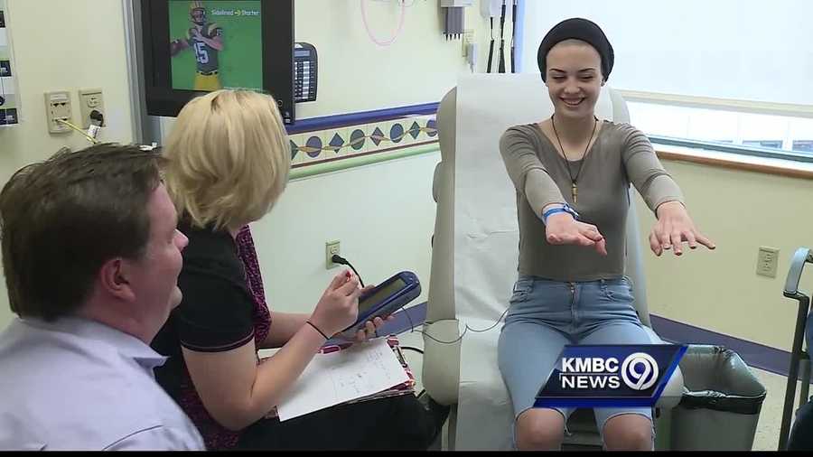 A 15-year-old Blue Springs girl saw the results of recent brain surgery that helped her regain the use of her hands.