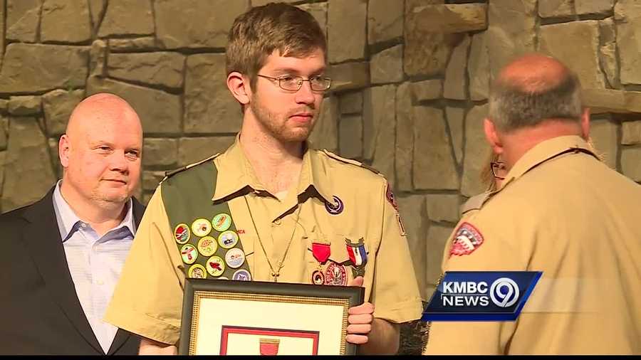 An Overland Park Eagle Scout was recognized for heroism Monday night.