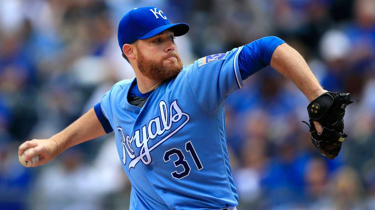 Royals-White Sox game rained out. Straight doubleheader set for Tuesday