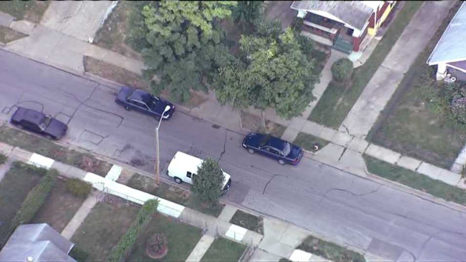 Man in custody after shooting, standoff in east Kansas City