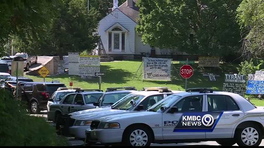 Police opt to deescalate tense standoff outside KCK man's home