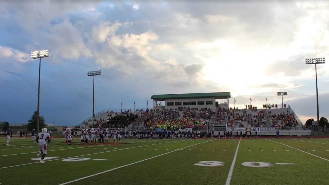 In pictures: Olathe North vs. Olathe South