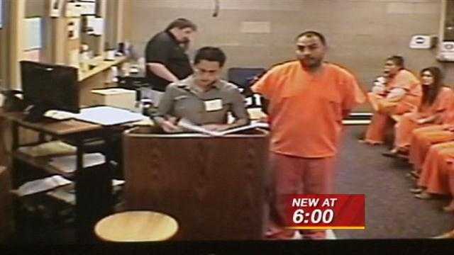 2 accused of selling drugs in restaurant bathroom