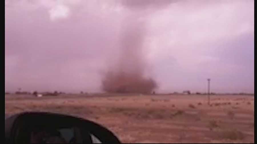 u local user captures landspout in Moriarty