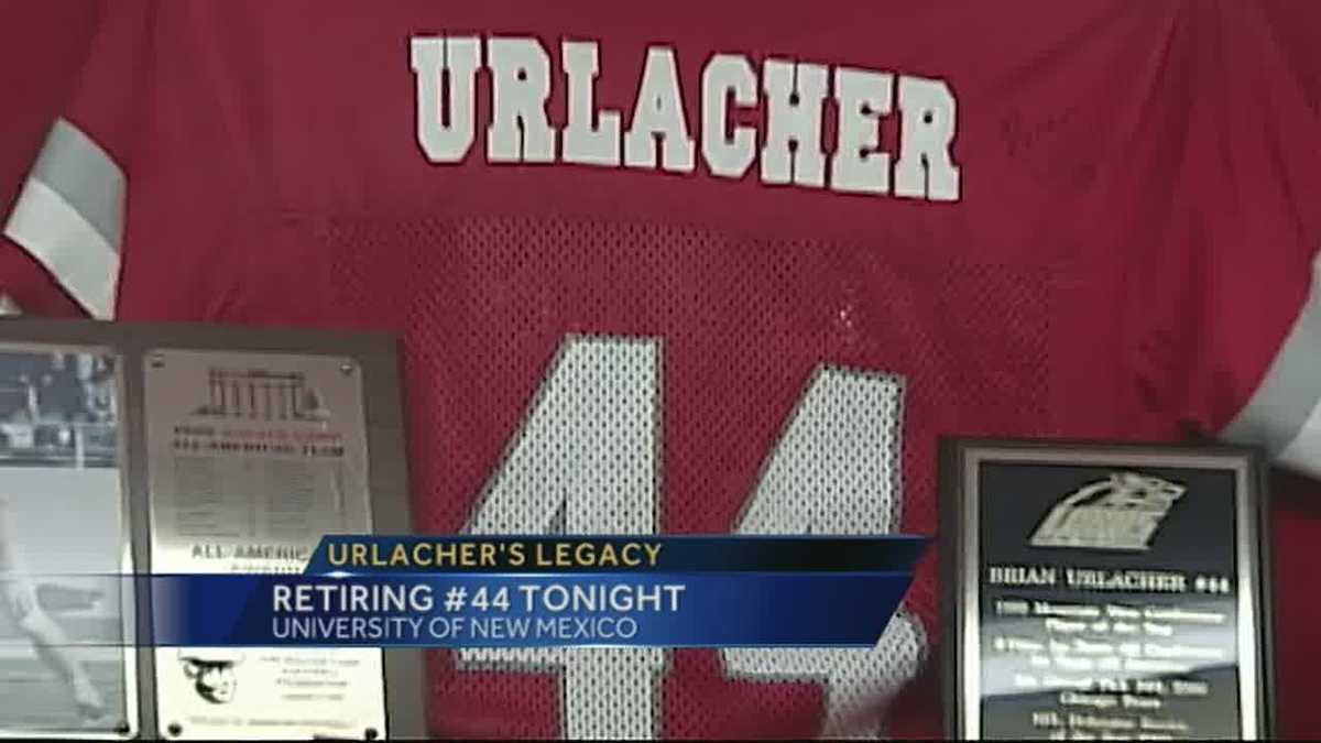 brian urlacher jersey retired