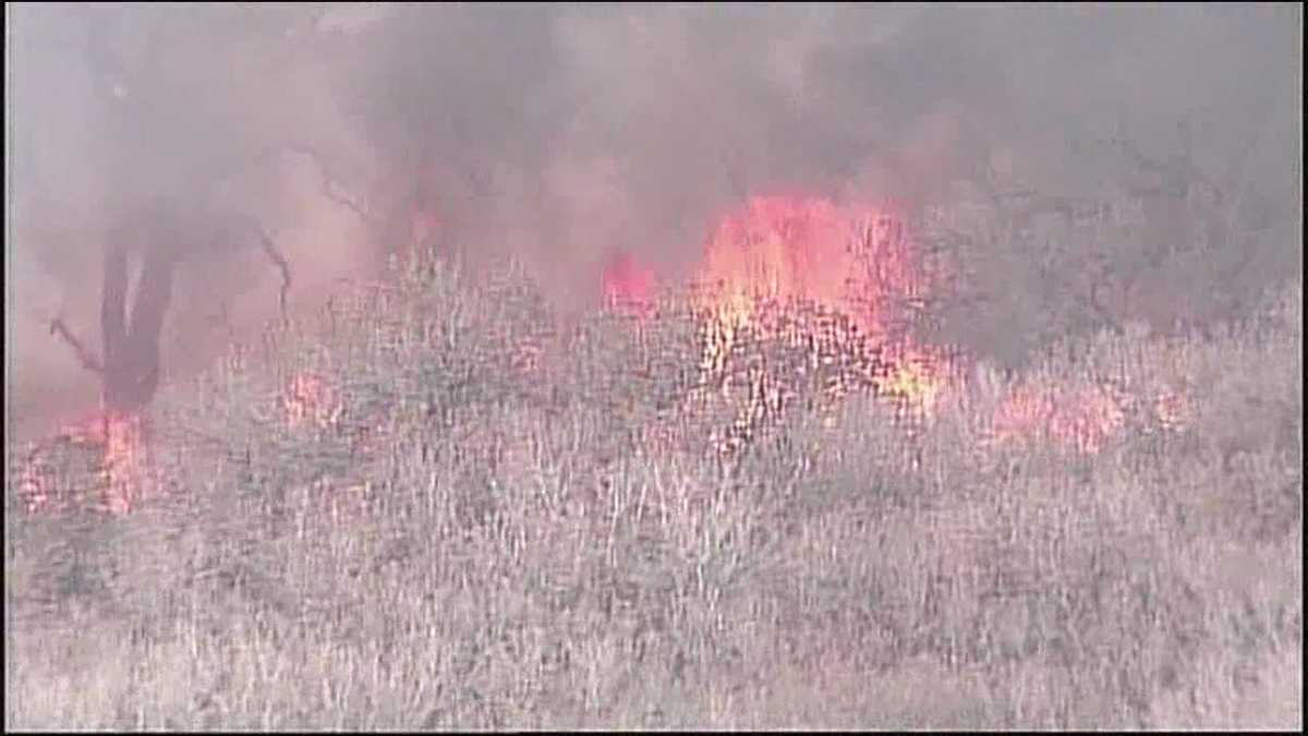 Photos Fire burns on the Isleta Pueblo