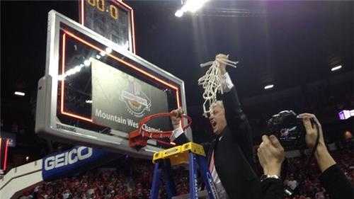 See how the New Mexico Lobos won their third straight Mountain West Tournament crown.