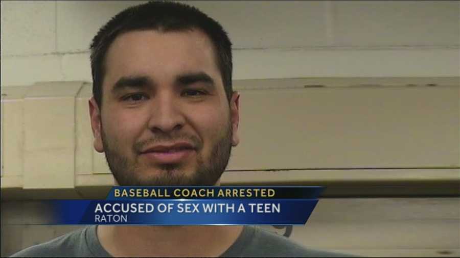 Police: Baseball coach turned self in after sex with teen