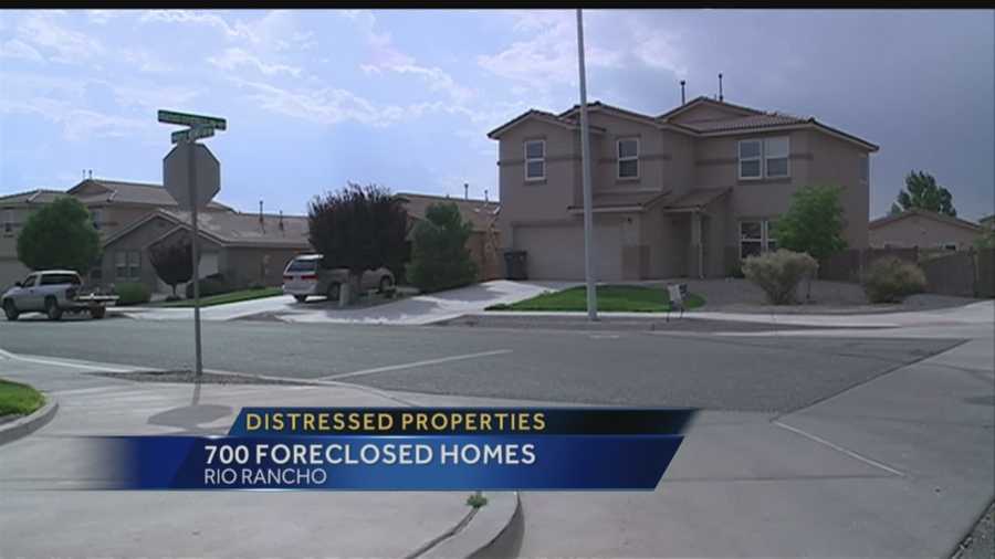 In Rio Rancho, 700 homes are in foreclosure or deserted, and the city’s residents are fed up.