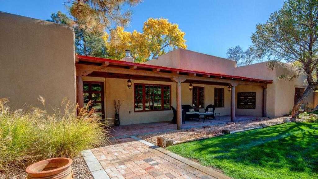 Tour this 1.25 million mansion for sale in Albuquerque