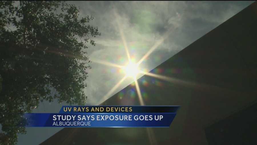 A University of New Mexico study suggests using a tablet or smartphone outside exposes that person to a higher level of UV rays.