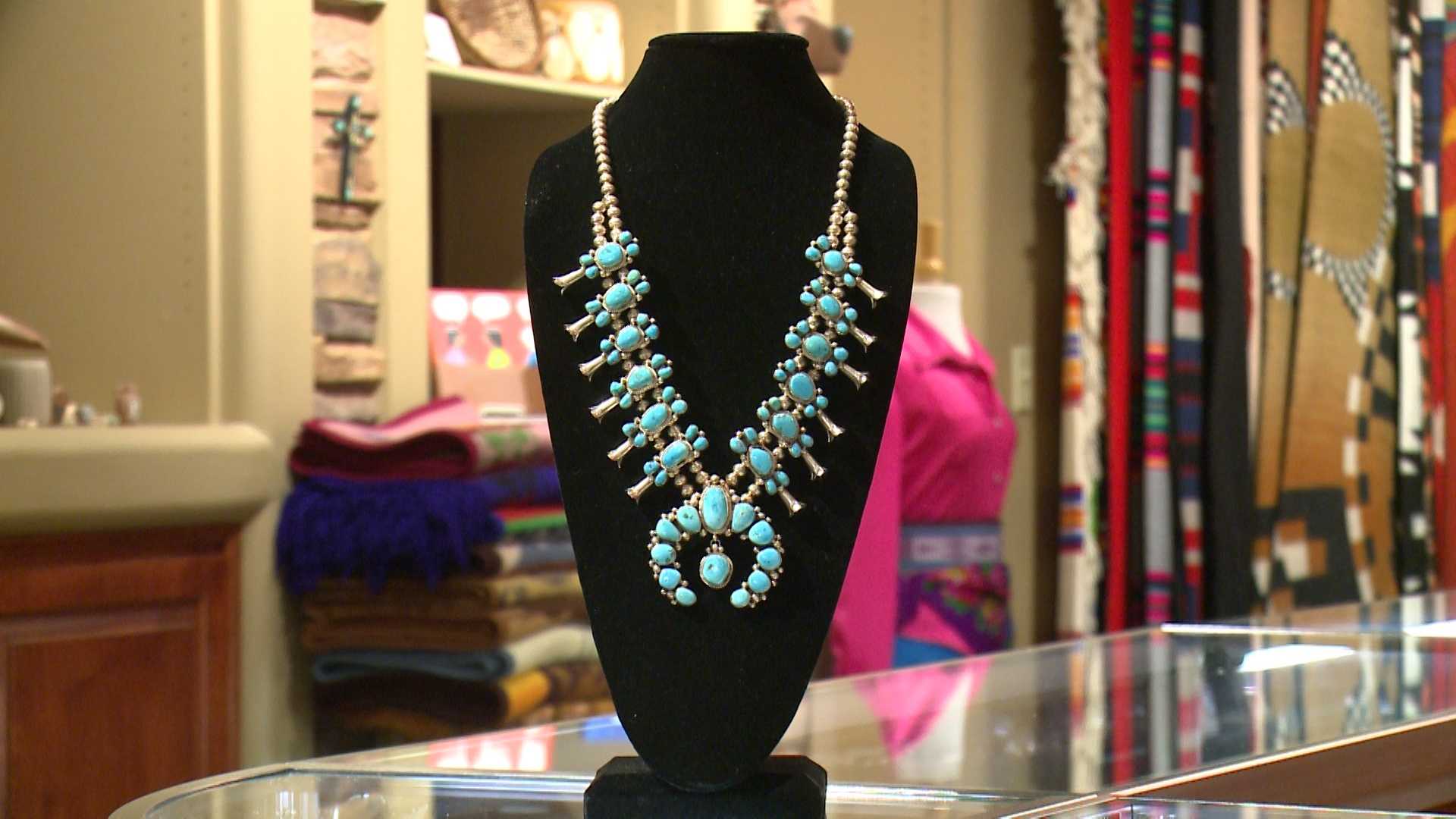 Squash blossom necklaces a hit at CMAs