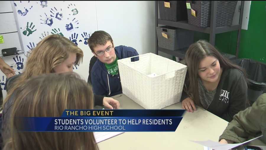 Rio Rancho Students Help Residents