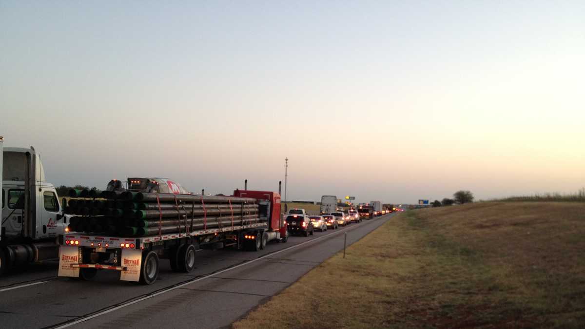 Photos Wreck along I35 near Guthrie