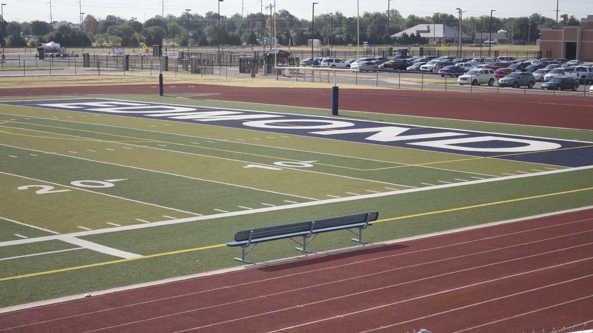 Edmond North football coach takes Mustang job