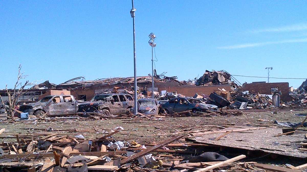 Images: Plaza Towers destroyed after tornado strikes