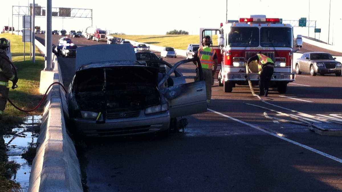 Police chase ends in crash