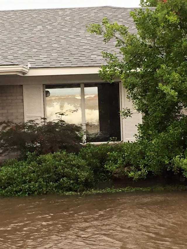Lake Texoma continues to flood