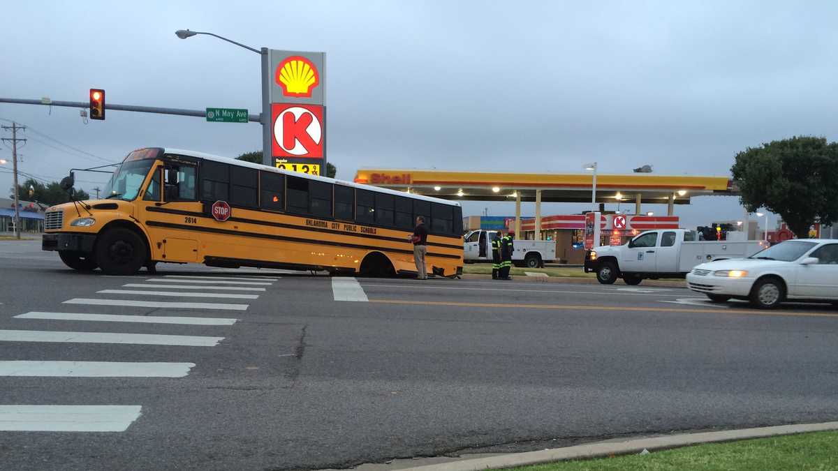 Bus axle falls off school bus in northwest Oklahoma City