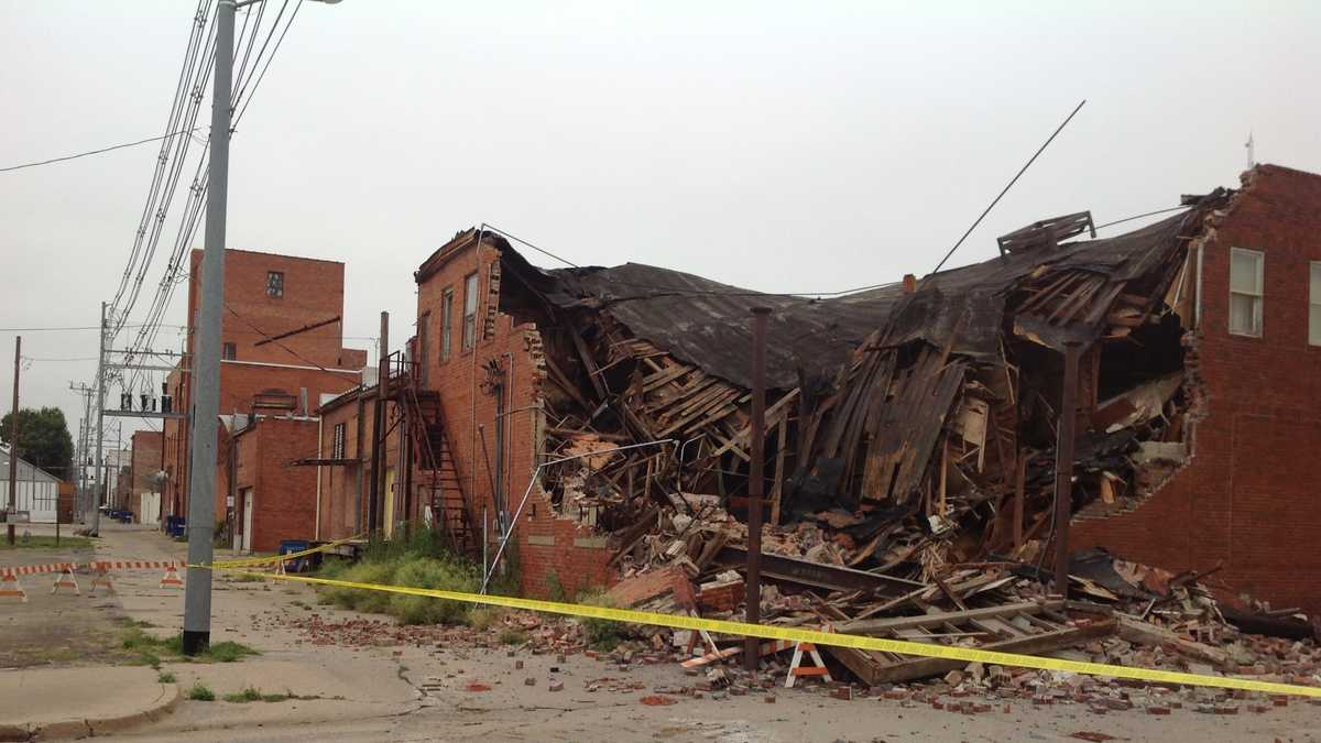Gallery Police investigating collapse of Cushing's Boy Howdy Store