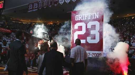 Oklahoma honors Blake Griffin by raising jersey